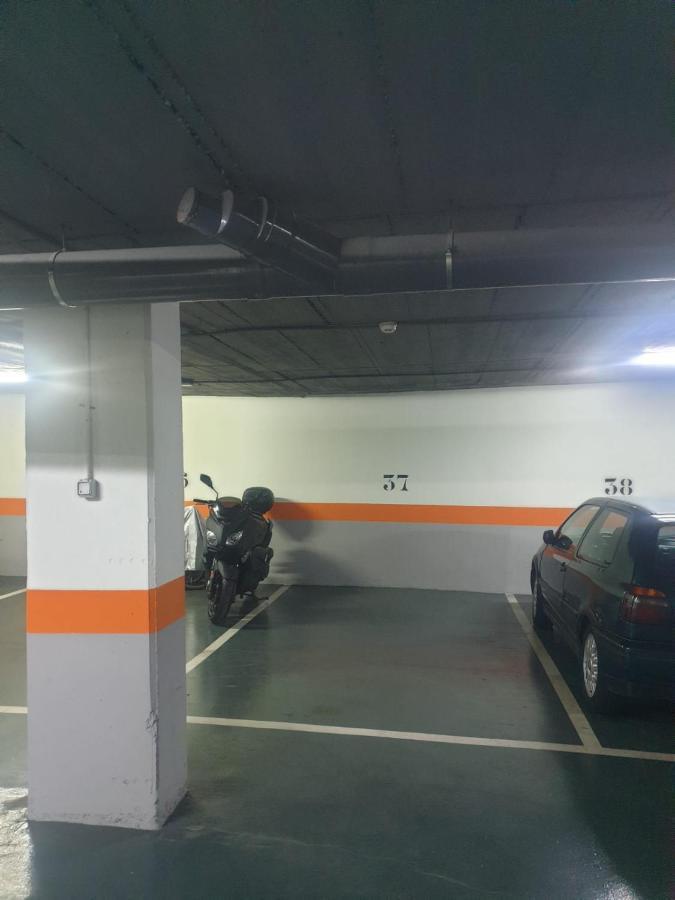 Nuevo! 2 Hab, Bano Doble, Garaje, Metro A 200m Appartement *